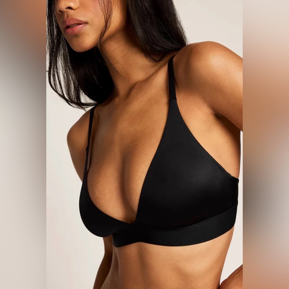 NEGATIVE GLACÉ TRIANGLE BRA 4